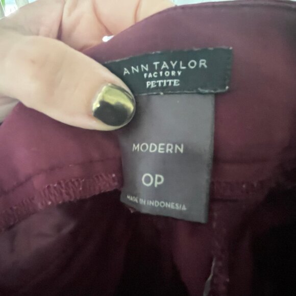 Ann Taylor Pants - Picture 2 of 2